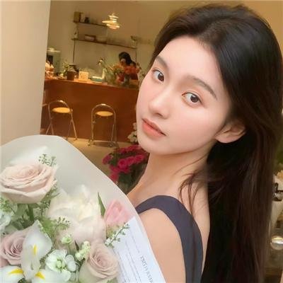 带子狼 在那双小手中