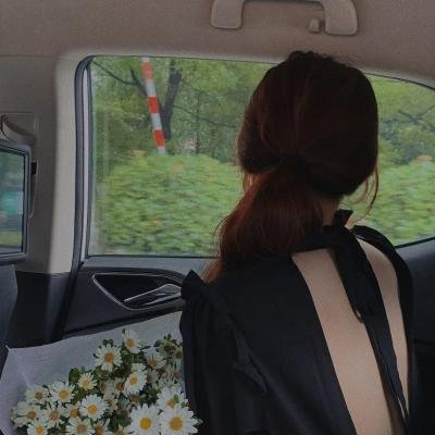 赤裸女羔羊